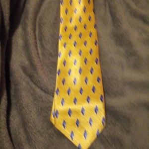 Yellow tie